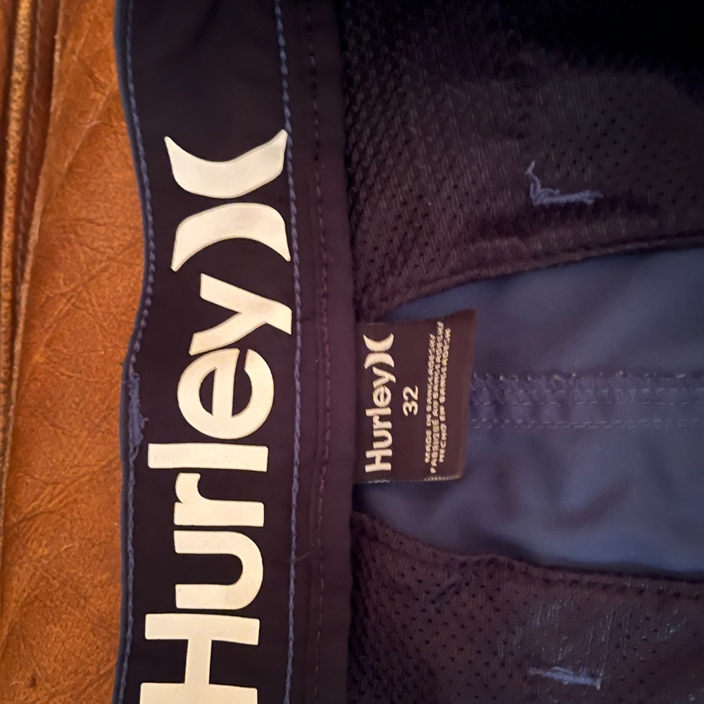Hurley blue 32 men’s shorts fishing gear outdoors summer board shorts